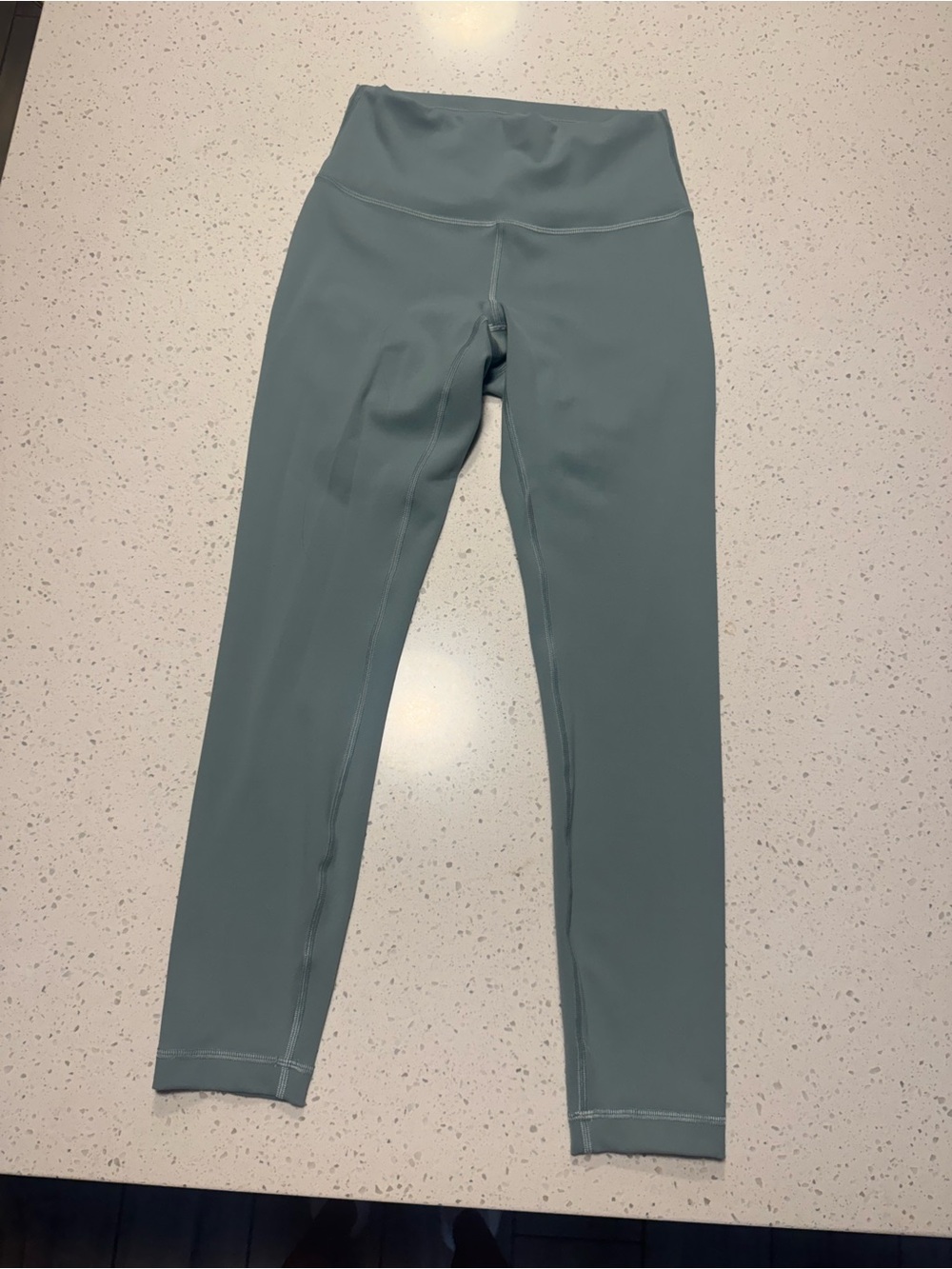 Lululemon 25” Wunder train leggings size 6
